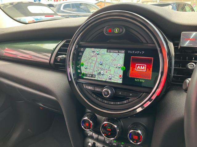ＭＩＮＩ クーパー　６０イヤーズエディション　正規認定中古車　ワンオーナー　純正ナビ　ヘッドライトＬＥＤ　ドライブレコーダー　クルーズコントロール　Ｂｌｕｅｔｏｏｔｈ　パーキングアシスト　アイドリングストップ　茶革シート　ボンネットストライプ（48枚目）