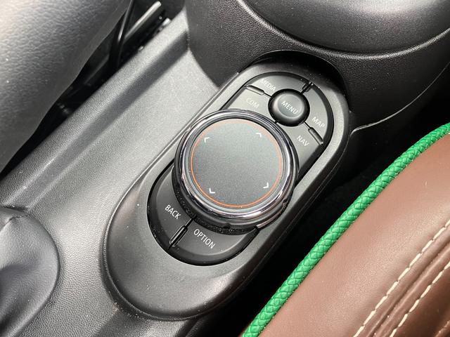 ＭＩＮＩ クーパー　６０イヤーズエディション　正規認定中古車　ワンオーナー　純正ナビ　ヘッドライトＬＥＤ　ドライブレコーダー　クルーズコントロール　Ｂｌｕｅｔｏｏｔｈ　パーキングアシスト　アイドリングストップ　茶革シート　ボンネットストライプ（51枚目）