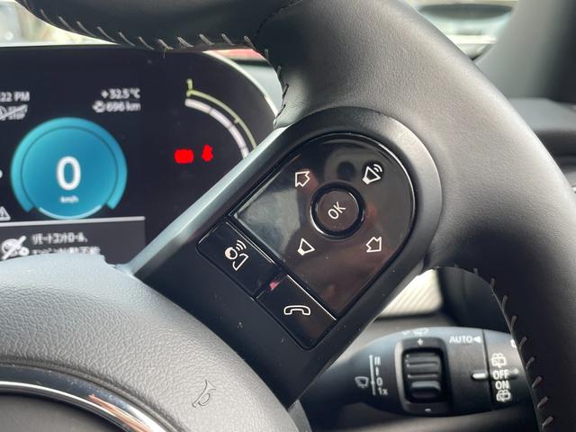 ＭＩＮＩ クーパーＳプレミアムプラスパッケジミニユアーズトリム　正規認定中古車　ワンオーナー　純正ナビ　リアビューカメラ　障害物センサー　ワイヤレス充電　シートヒーター付ブラックレザーシート　ドライブアシスト　１８インチＡＷ　ＥＴＣ２．０　前後ドラレコ（43枚目）