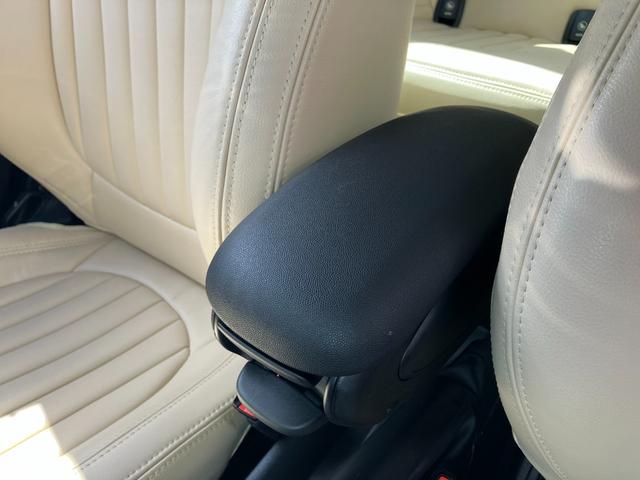 ＭＩＮＩ クーパーＳ　認定中古車　ワンオーナー　ペッパーＰＫＧ　リアビューカメラ　前後障害物センサー　純正１７ＡＷ　フロントシートＨ　純正ナビ　アクティブクルコン　Ｂｌｕｅｔｏｏｔｈ接続　ＬＥＤヘッドライト　ＳＯＳ　ＥＴＣ（54枚目）