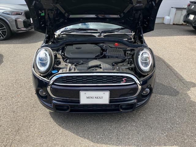 ＭＩＮＩ クーパーＳ　認定中古車　ワンオーナー　ペッパーＰＫＧ　リアビューカメラ　前後障害物センサー　純正１７ＡＷ　フロントシートＨ　純正ナビ　アクティブクルコン　Ｂｌｕｅｔｏｏｔｈ接続　ＬＥＤヘッドライト　ＳＯＳ　ＥＴＣ（58枚目）