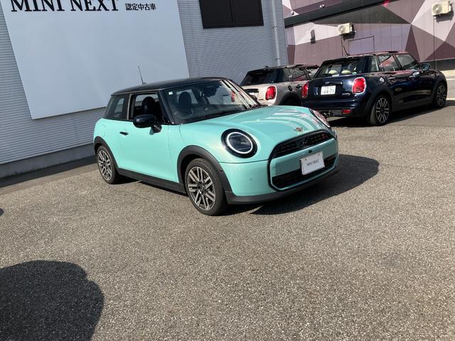 MINI クーパーS クラシック・トリム 認定中古車 元試乗車 クラシックトリム スポーツステアリングホイール ステアリングホイールヒーター 17インチパラレルスポーク2トーン 純ナビ シートヒーター ヘッドアップD LEDへッドライト(6枚目)