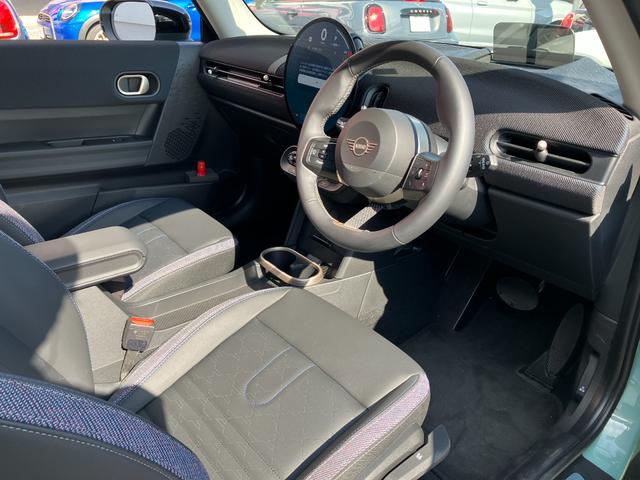 MINI クーパーS クラシック・トリム 認定中古車 元試乗車 クラシックトリム スポーツステアリングホイール ステアリングホイールヒーター 17インチパラレルスポーク2トーン 純ナビ シートヒーター ヘッドアップD LEDへッドライト(11枚目)