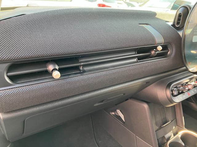 MINI クーパーS クラシック・トリム 認定中古車 元試乗車 クラシックトリム スポーツステアリングホイール ステアリングホイールヒーター 17インチパラレルスポーク2トーン 純ナビ シートヒーター ヘッドアップD LEDへッドライト(13枚目)