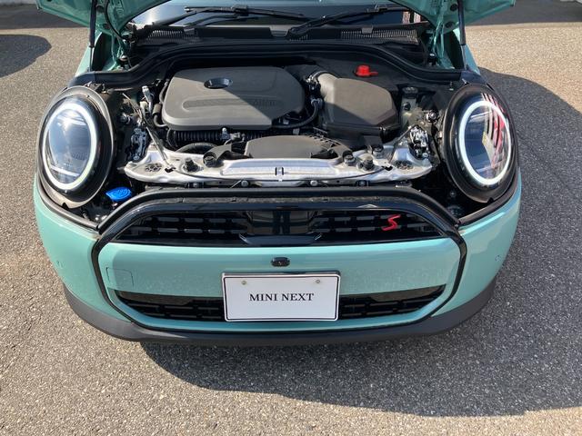 MINI クーパーS クラシック・トリム 認定中古車 元試乗車 クラシックトリム スポーツステアリングホイール ステアリングホイールヒーター 17インチパラレルスポーク2トーン 純ナビ シートヒーター ヘッドアップD LEDへッドライト(56枚目)
