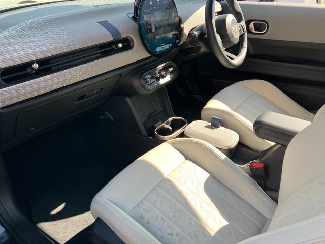 MINI クーパーS コンバーチブル クラシック・トリム 認定中古車 元試乗車 Mパッケージ Favouredトリム スポーツステアリングホイール ステアリングホイールヒーター 電動シート 18インチ純正AW 純ナビ ヘッドアップディスプレイ シートヒーター(43枚目)