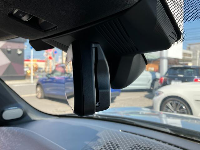 MINI クーパーS コンバーチブル クラシック・トリム 認定中古車 元試乗車 Mパッケージ Favouredトリム スポーツステアリングホイール ステアリングホイールヒーター 電動シート 18インチ純正AW 純ナビ ヘッドアップディスプレイ シートヒーター(46枚目)