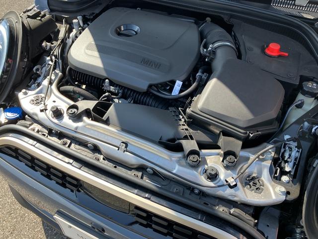 MINI クーパーS コンバーチブル クラシック・トリム 認定中古車 元試乗車 Mパッケージ Favouredトリム スポーツステアリングホイール ステアリングホイールヒーター 電動シート 18インチ純正AW 純ナビ ヘッドアップディスプレイ シートヒーター(56枚目)