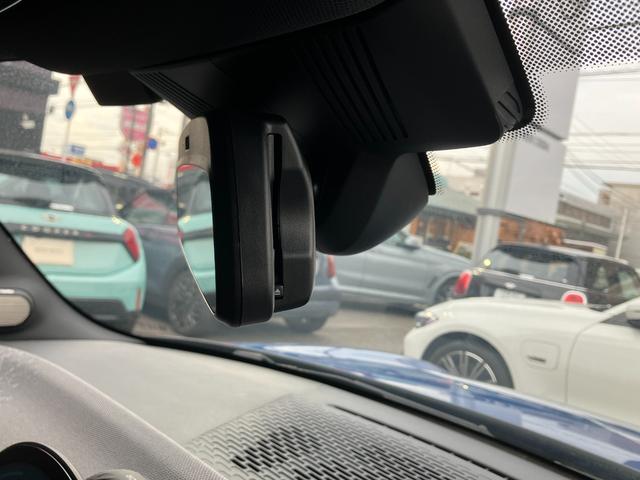 MINI クーパーC クラシック・トリム 認定中古車 元試乗車 Mパッケージ プライバシーガラス アクティブシート 電動フロントシート インテリアカメラ ハーマンカードン ドライビングアシスト 純ナビ ヘッドアップD 純レザー シートヒーター(45枚目)