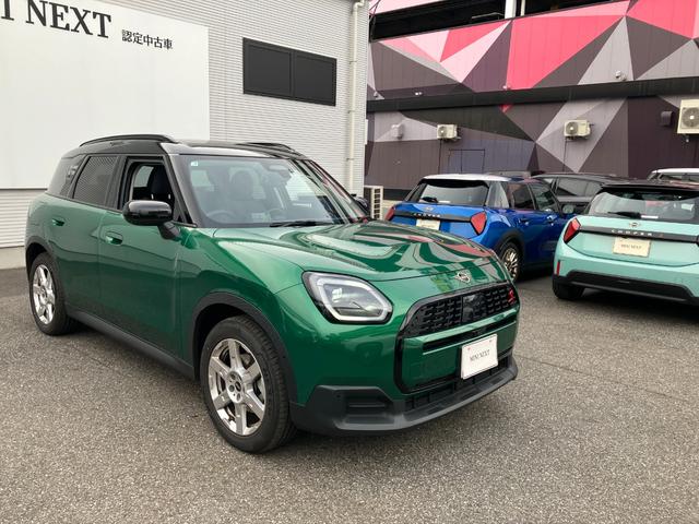 MINI カントリーマンSオール4 クラシック・トリム 認定中古車 元試乗車 クラシックトリム Mパッケージ スポーツステアリングホイール プライバシーガラス アクティブシート 電動フロントシート インテリアカメラ ハーマンカードン 18インチ純正AW(6枚目)