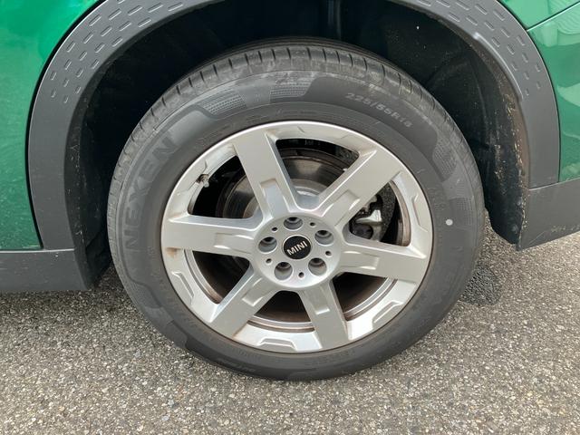 MINI カントリーマンSオール4 クラシック・トリム 認定中古車 元試乗車 クラシックトリム Mパッケージ スポーツステアリングホイール プライバシーガラス アクティブシート 電動フロントシート インテリアカメラ ハーマンカードン 18インチ純正AW(23枚目)