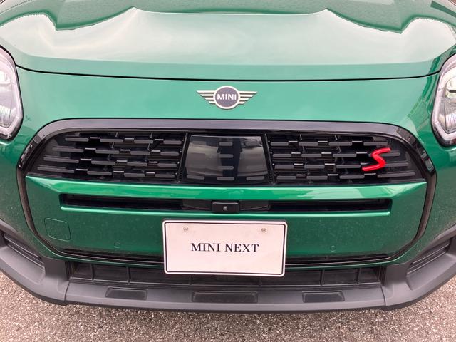 MINI カントリーマンSオール4 クラシック・トリム 認定中古車 元試乗車 クラシックトリム Mパッケージ スポーツステアリングホイール プライバシーガラス アクティブシート 電動フロントシート インテリアカメラ ハーマンカードン 18インチ純正AW(32枚目)