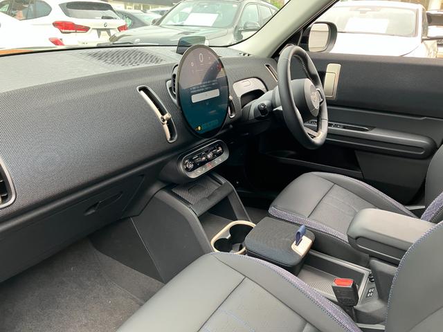 MINI カントリーマンSオール4 クラシック・トリム 認定中古車 元試乗車 クラシックトリム Mパッケージ スポーツステアリングホイール プライバシーガラス アクティブシート 電動フロントシート インテリアカメラ ハーマンカードン 18インチ純正AW(46枚目)