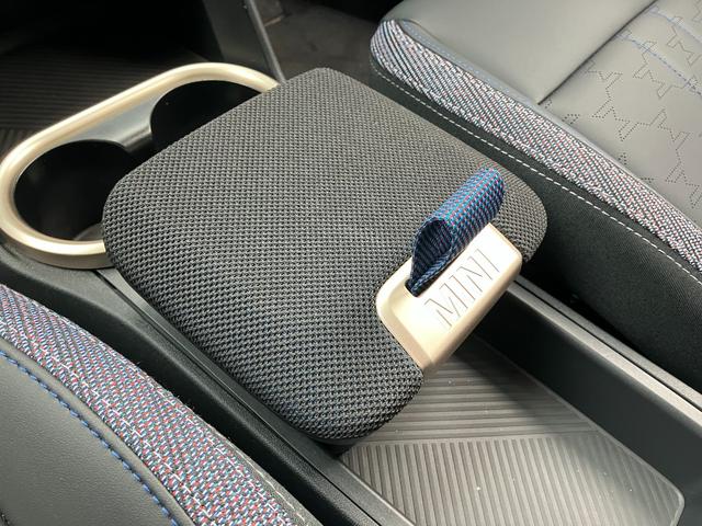 MINI カントリーマンSオール4 クラシック・トリム 認定中古車 元試乗車 クラシックトリム Mパッケージ スポーツステアリングホイール プライバシーガラス アクティブシート 電動フロントシート インテリアカメラ ハーマンカードン 18インチ純正AW(54枚目)