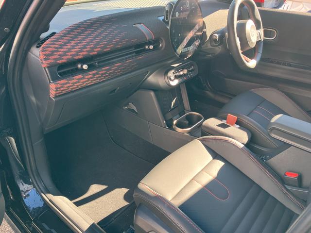 ＭＩＮＩ クーパーＳ　ジョン・クーパー・ワークス・トリム　認定中古車　ワンオナ　ＪＣＷＴＲＩＭ　ＭＰＫＧ　レッドルーフ・ミラーキャップ　ｈａｒｍａｎ／ｋａｒｄｏｎスピーカー　電動フロントシート　ヘッドアップＤ　純正革シート　純ナビ　シートヒーター　ＥＴＣ（45枚目）