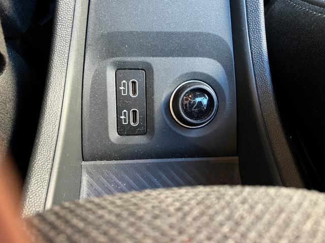 ＭＩＮＩ クーパーＳ　ジョン・クーパー・ワークス・トリム　認定中古車　ワンオナ　ＪＣＷＴＲＩＭ　ＭＰＫＧ　レッドルーフ・ミラーキャップ　ｈａｒｍａｎ／ｋａｒｄｏｎスピーカー　電動フロントシート　ヘッドアップＤ　純正革シート　純ナビ　シートヒーター　ＥＴＣ（71枚目）