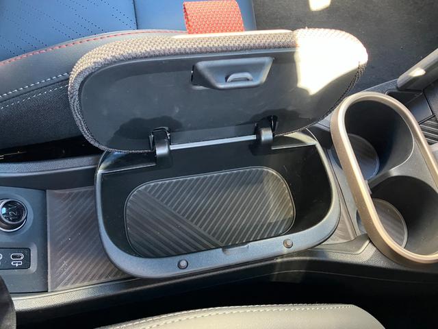 ＭＩＮＩ クーパーＳ　ジョン・クーパー・ワークス・トリム　認定中古車　ワンオナ　ＪＣＷＴＲＩＭ　ＭＰＫＧ　レッドルーフ・ミラーキャップ　ｈａｒｍａｎ／ｋａｒｄｏｎスピーカー　電動フロントシート　ヘッドアップＤ　純正革シート　純ナビ　シートヒーター　ＥＴＣ（74枚目）