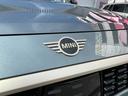 カントリーマンＳオール４　フェイバリット・トリム　元試乗車　Ｍパッケージ　フェイバードトリム　プライバシーガラス　電動シート　インテリアカメラ　ｈａｒｍａｎｋａｒｄｏｎ　ハンズオフアシスト　アクティブクルーズコントロール　車線逸脱警告（52枚目）