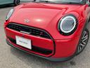 クーパーＳ　クラシック・トリム　正規認定中古車　元デモ　クラシックトリム　純正ナビ　アクティブクルコン　衝突軽減Ｂ　レーンアシスト　ＰＫＧアシストプラス　ヘッドアップディスプレイ　スマホ接続・ワイヤレス充電　１７ＡＷ　ＳＯＳ　ＥＴＣ（23枚目）