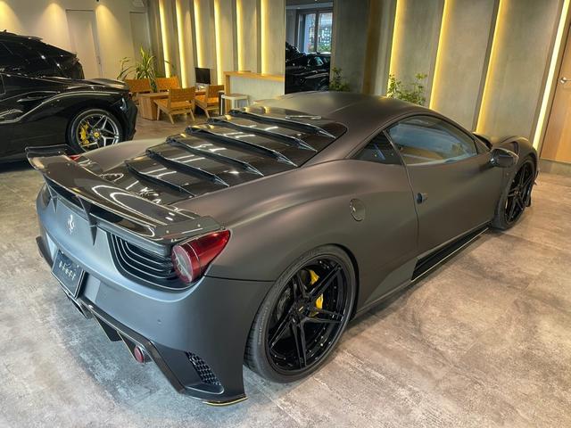 ４５８イタリア ベースグレード　ＭＡＮＳＯＲＹ　Ｃｕｓｔｏｍ　イノテック可変マフラー　スペチアーレシフトゲート　ノビテックサスペンション　ヘッドレスト跳馬刺繍　ＡＤＶ１　２１／２２インチ　カーボンドアミラー　内装フルカーボン（11枚目）