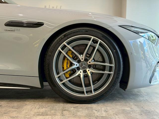 SL SL43 ヘッドアップディスプレイ アルペングレー 新車保障継承付 イエローキャリパー ナッパ革シート シートヒーター ベンチレーション ワイヤレス充電 全周囲カメラ パワーバックドア 黒幌 LEDヘッドライト(16枚目)