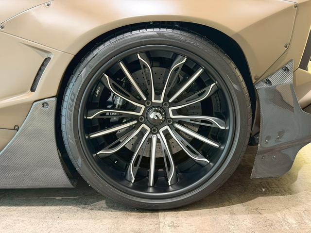 アヴェンタドール ＬＰ７００－４　ＬＢ　ＷＯＲＫＳ　Ｌｉｍｉｔｅｄ　Ｅｄｉｔｉｏｎ　カプリストエキゾースト可変バルブ付　ＦＯＲＧＩＡＴＯ　２０／２１ｉｎｃ　ガラスエンジンフード　フロントリフティング　バックカメラ　レーダー探知機（18枚目）