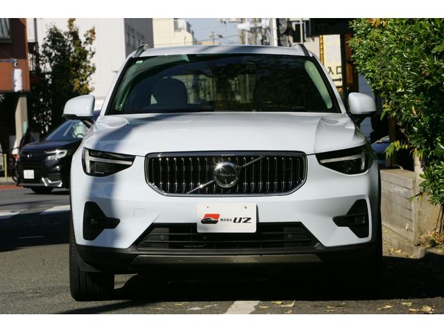 XC40 アルティメット B4 AWD ・ホワイトレザーシート・前後シートヒーター・ステアリングヒーター・前後ドラレコ・ハーマンカードン・ETC・アダプティブクルコン(3枚目)