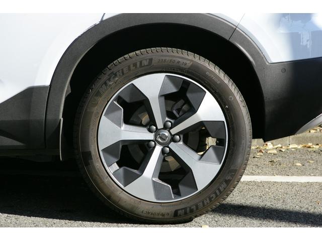XC40 アルティメット B4 AWD ・ホワイトレザーシート・前後シートヒーター・ステアリングヒーター・前後ドラレコ・ハーマンカードン・ETC・アダプティブクルコン(12枚目)