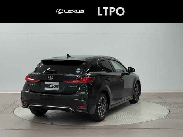 ＣＴ ＣＴ２００ｈ　バージョンＣ　ＴＶナビ　サイドエアバック　地デジＴＶ　バックガイドモニター　アルミ　キーレスエントリー　ＥＳＣ　ＥＴＣ付き　ＡＵＴＯエアコン　エアバック　クルーズコントロール付　Ｐシート　パワーウインドウ　スマキー（3枚目）