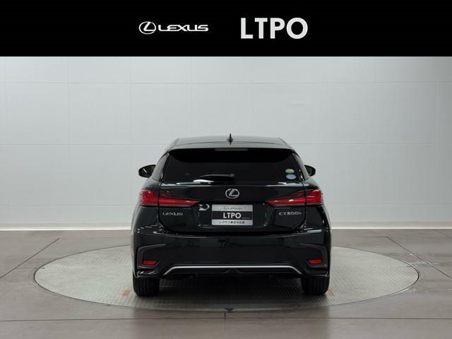 ＣＴ ＣＴ２００ｈ　バージョンＣ　ＴＶナビ　サイドエアバック　地デジＴＶ　バックガイドモニター　アルミ　キーレスエントリー　ＥＳＣ　ＥＴＣ付き　ＡＵＴＯエアコン　エアバック　クルーズコントロール付　Ｐシート　パワーウインドウ　スマキー（4枚目）