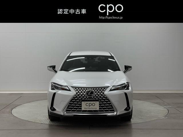 UX UX250h グレイスフル エクスプローラー LEDヘッドライト アダプティブクルーズコントロール ETC フルセグTV スマートキー ミュージックプレイヤー接続可 パワーシート メモリーナビ 1オーナー(2枚目)