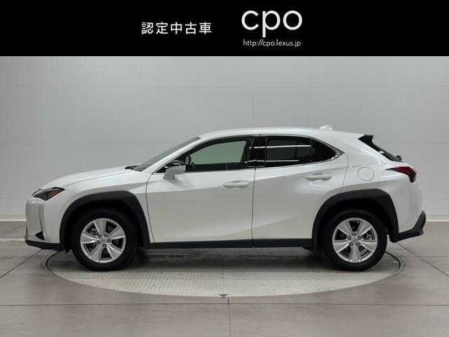 ＵＸ ＵＸ２５０ｈ　バージョンＣ　バックモニター　地デジ　盗難防止システム　ＬＥＤ　キーレス　ＥＴＣ　ＡＵＸ　スマートキー　ナビ＆ＴＶ　電動シート　ＥＳＣ　アルミホイール　メモリーナビ　ＡＢＳ　記録簿　エアバッグ　サイドエアバッグ（5枚目）