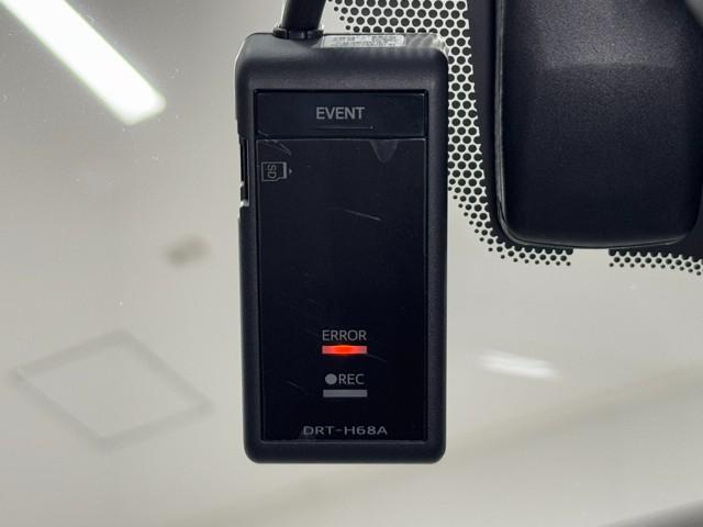 ＵＸ ＵＸ２５０ｈ　バージョンＣ　バックモニター　地デジ　盗難防止システム　ＬＥＤ　キーレス　ＥＴＣ　ＡＵＸ　スマートキー　ナビ＆ＴＶ　電動シート　ＥＳＣ　アルミホイール　メモリーナビ　ＡＢＳ　記録簿　エアバッグ　サイドエアバッグ（13枚目）