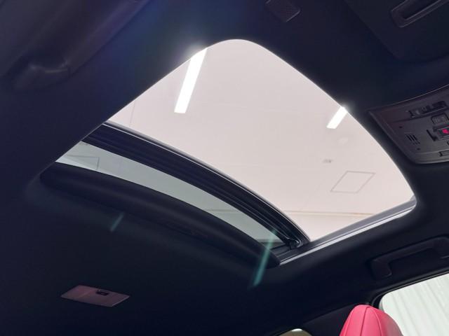 ＵＸ ＵＸ２００　Ｆスポーツ　本革　クルコン　ＰＷシート　オートエアコン　メモリーナビ　ＤＶＤ再生　キーレス　ミュージックプレイヤー接続可　ナビＴＶ　ＡＳＣ　ＬＥＤヘッドライト　アルミホイール　スマートキー　サンルーフ　ＥＴＣ（7枚目）