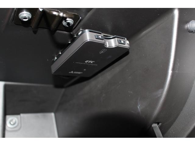 コンペティツィオーネ 認定中古車 右ハンドル 5速マニュアル レコードモンツァマフラー ブラックSabeltシート キセノンヘッドライト 純正17インチAW 2DINナビ ETC付(18枚目)