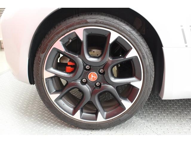 コンペティツィオーネ 認定中古車 右ハンドル 5速マニュアル レコードモンツァマフラー ブラックSabeltシート キセノンヘッドライト 純正17インチAW 2DINナビ ETC付(20枚目)