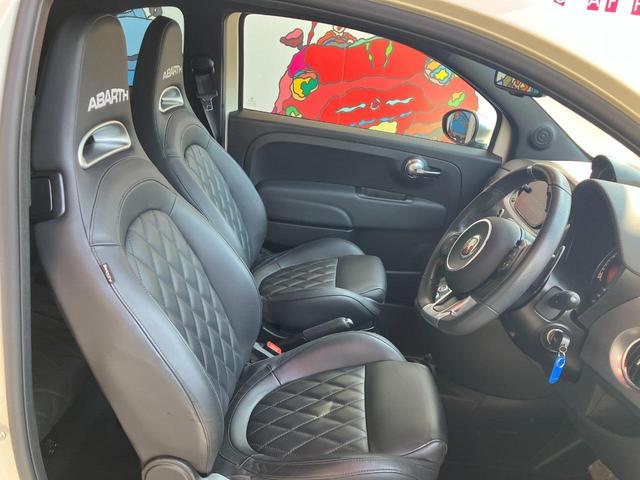 アバルト５９５ ツーリズモ　５ＡＴ　ＥＴＣ　ブラックレザー　ドライブレコーダー　キセノンヘッドライト　Ｂｌｕｅｔｏｏｔｈ　ＡｐｐｌｅＣａＰｌａｙ／ＡｎｄｒｏｉｄＡｕｔｏ　パーキングセンサー（3枚目）