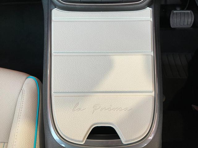 ６００ｅ 　ＥＴＣ　デジタルミラー　ホワイトミラーカバー　１８インチ純正ホイール　レザーシート　シートヒーター　ＬＥＤヘッドライト　ＡｐｐｌｅＣａｒＰｌａｙ／ＡｎｄｒｏｉｄＡｕｔｏ（48枚目）
