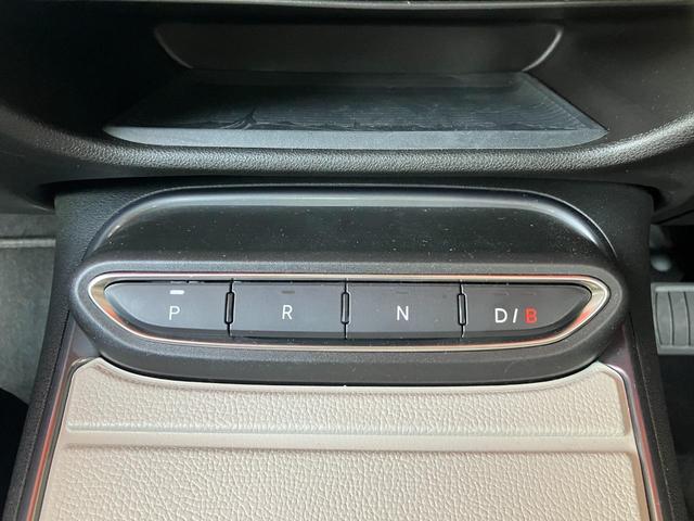６００ｅ 　ＥＴＣ　デジタルミラー　ホワイトミラーカバー　１８インチ純正ホイール　レザーシート　シートヒーター　ＬＥＤヘッドライト　ＡｐｐｌｅＣａｒＰｌａｙ／ＡｎｄｒｏｉｄＡｕｔｏ（60枚目）