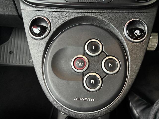 アバルト５９５Ｃ ツーリズモ　ＥＴＣ車載器　ドライブレコーダ　ＡＢＳ　ＥＳＣ　ミュージックプレイヤー接続可　ＵＳＢ　オートエアコン　キーレスエントリー　レザーシート　１７インチアルミホイール（43枚目）