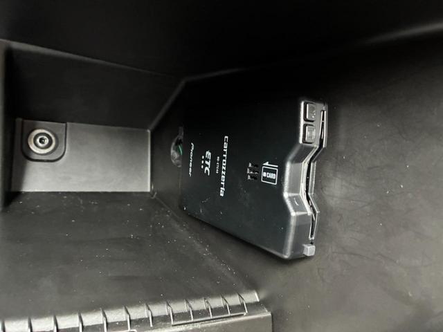 アバルト５９５Ｃ ツーリズモ　ＥＴＣ車載器　ドライブレコーダ　ＡＢＳ　ＥＳＣ　ミュージックプレイヤー接続可　ＵＳＢ　オートエアコン　キーレスエントリー　レザーシート　１７インチアルミホイール（48枚目）