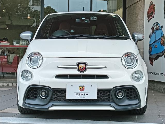 アバルト５９５ ツーリズモ　ブラウンレザーシート　純正ナビゲーション　バックカメラ　ドライブレコーダー　ＥＴＣ車載器（2枚目）