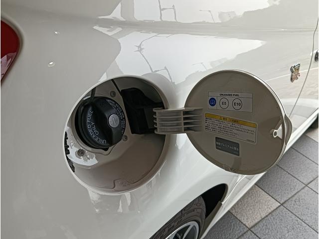 アバルト５９５ ツーリズモ　ブラウンレザーシート　純正ナビゲーション　バックカメラ　ドライブレコーダー　ＥＴＣ車載器（35枚目）