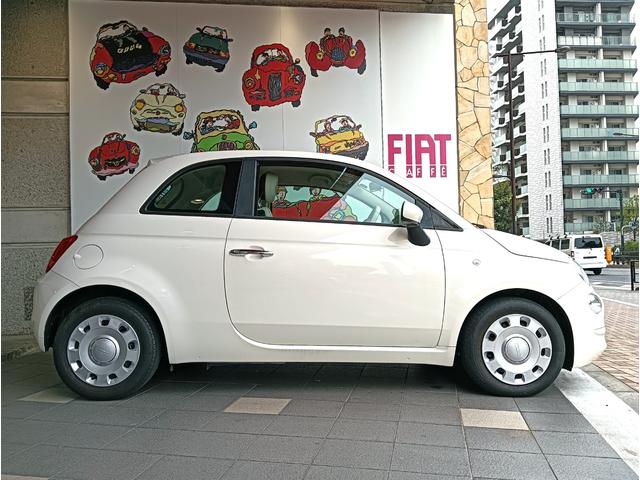５００ ツインエア　ポップ　７インチＵコネクト　分割可倒リアシート　運転席シートリフター　ＵＶカットガラス　ＥＴＣ車載器（4枚目）