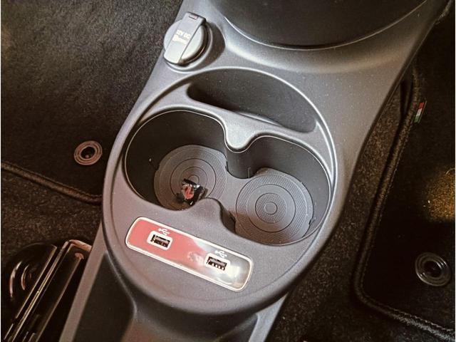 ５００ １．２　ドルチェ　ガラスルーフ　純正１５インチアルミホイール　キセノンヘッドライト　オートエアコン（26枚目）