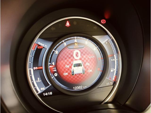 アバルト595 ツーリズモ ブラウンレザーシート 純正ナビゲーション バックカメラ パドルシフト キセノンヘッドライト(18枚目)