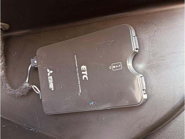 アバルト595 ツーリズモ ブラウンレザーシート 純正ナビゲーション バックカメラ パドルシフト キセノンヘッドライト(25枚目)