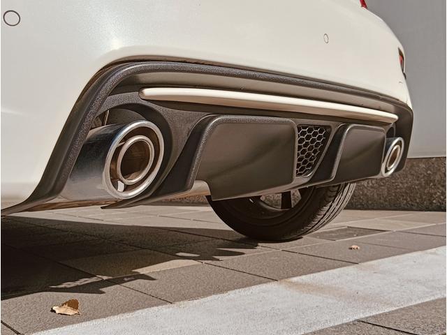 アバルト595 ツーリズモ ブラウンレザーシート 純正ナビゲーション バックカメラ パドルシフト キセノンヘッドライト(40枚目)