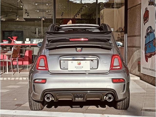 アバルト595C ツーリズモ 電動オープントップ ブラウンレザーシート 純正ナビゲーション バックカメラ(9枚目)