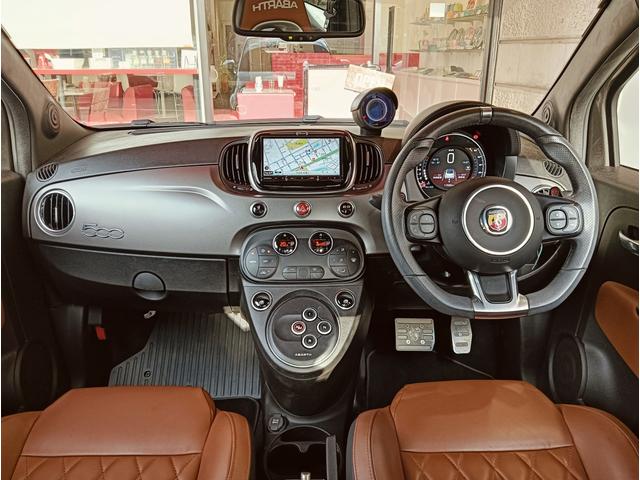 アバルト595C ツーリズモ 電動オープントップ ブラウンレザーシート 純正ナビゲーション バックカメラ(10枚目)